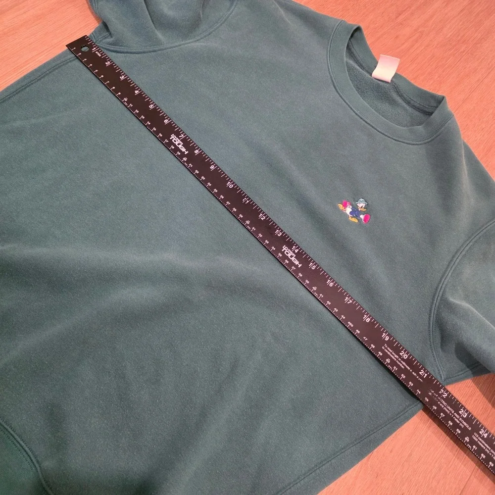 Uniqlo UT Disney Donald Duck Sweatshirt Teal Green Embroidered Mens Medium